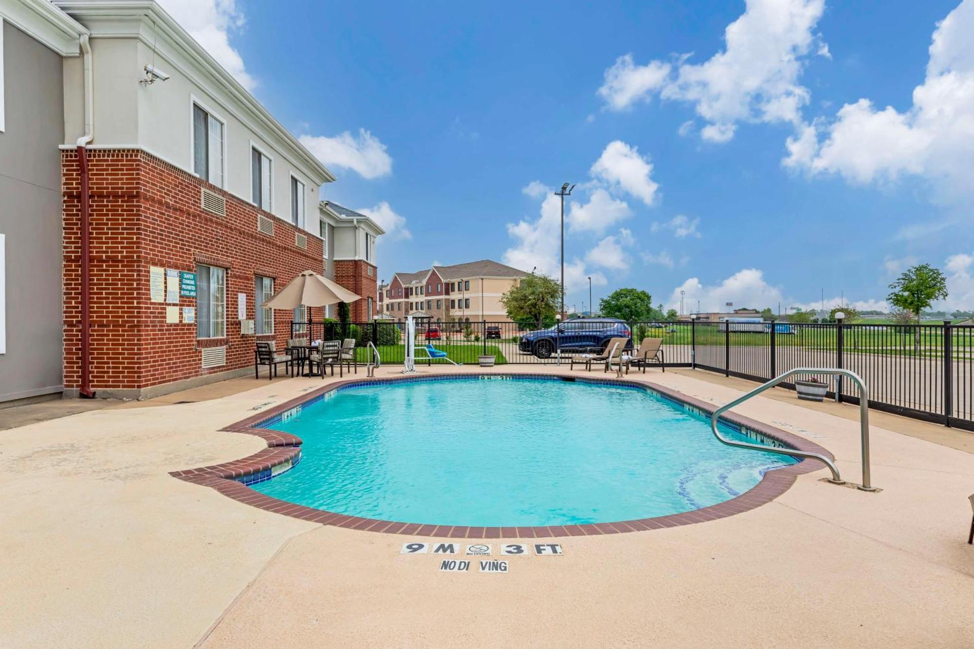 Best Western Fort Worth Inn And Suites Εξωτερικό φωτογραφία